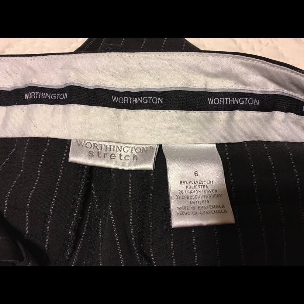 Worthington pants, size 6. Black/white pinstripe.